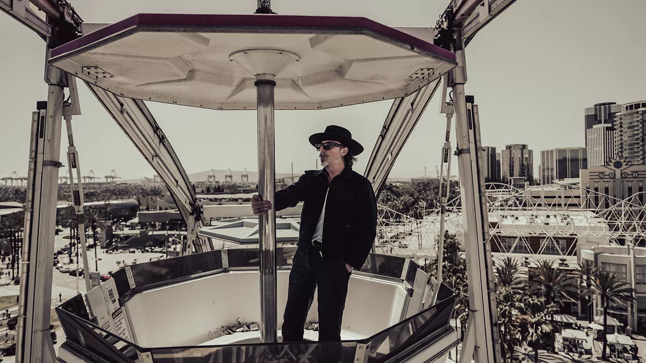 Plattenteller: Scott Holiday (HOL1D4Y, Rival Sons)